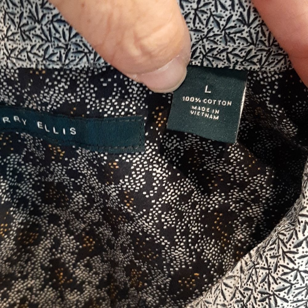 Perry Ellis Cotton Button Down - Picture 6 of 6